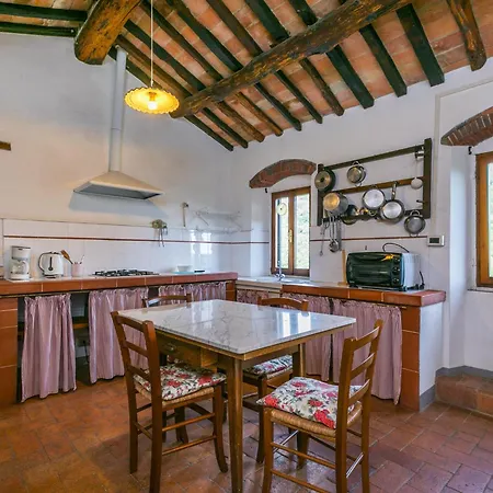 Podere Villa-apt- Mezzo By Interhome